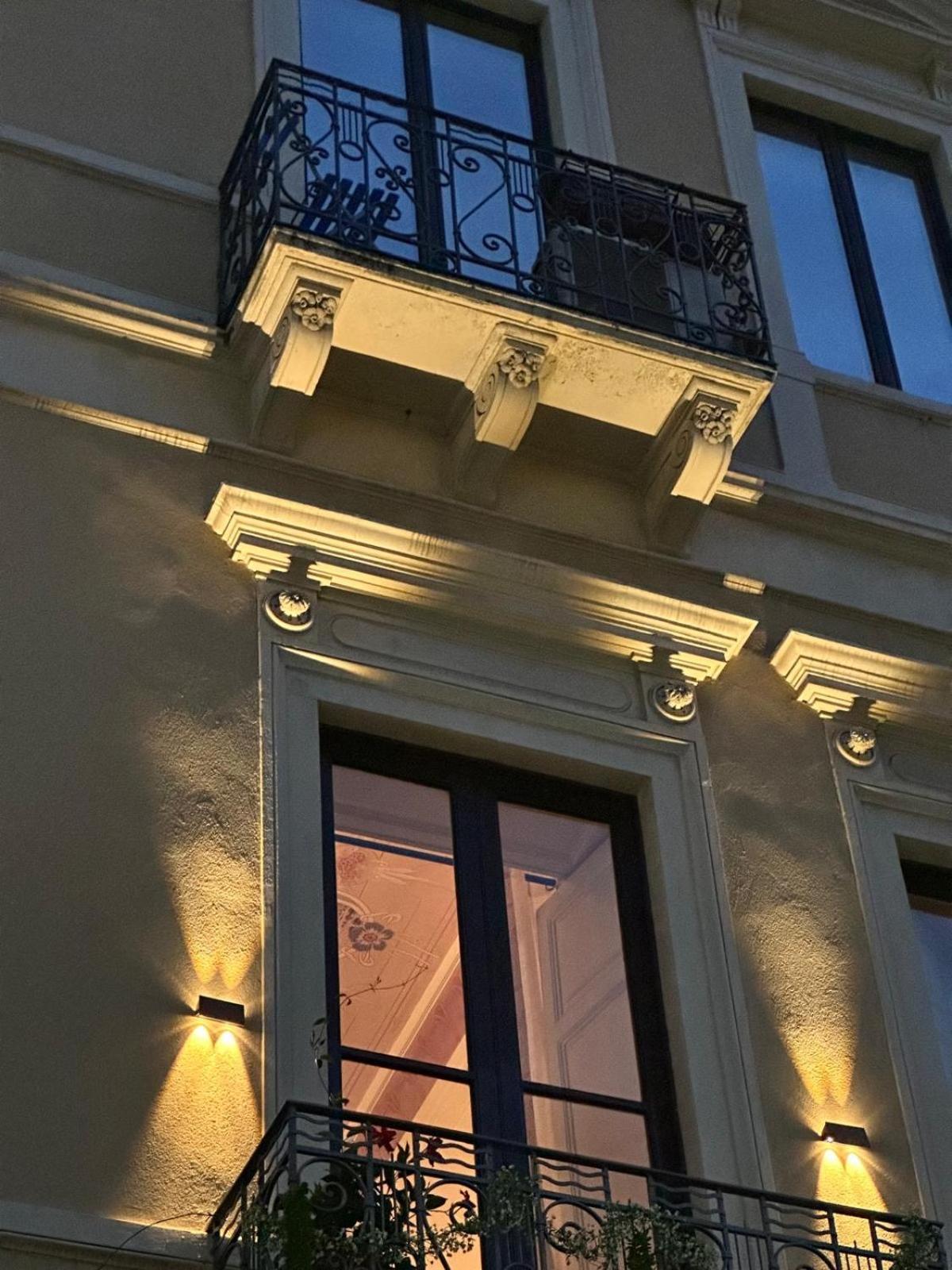 Art Palace Apartment City Center Катанія Екстер'єр фото